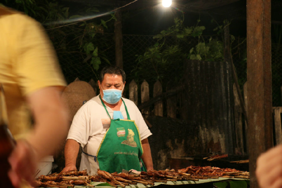 夜市美食3.JPG